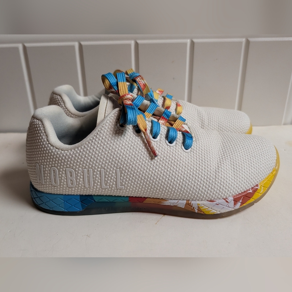 NOBULL Superfabric Women's 8.5 Sneakers with Multicolor Sole